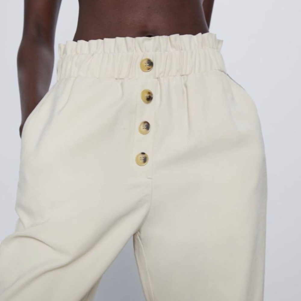 Zara Paperbag trousers - Picture 2 of 6